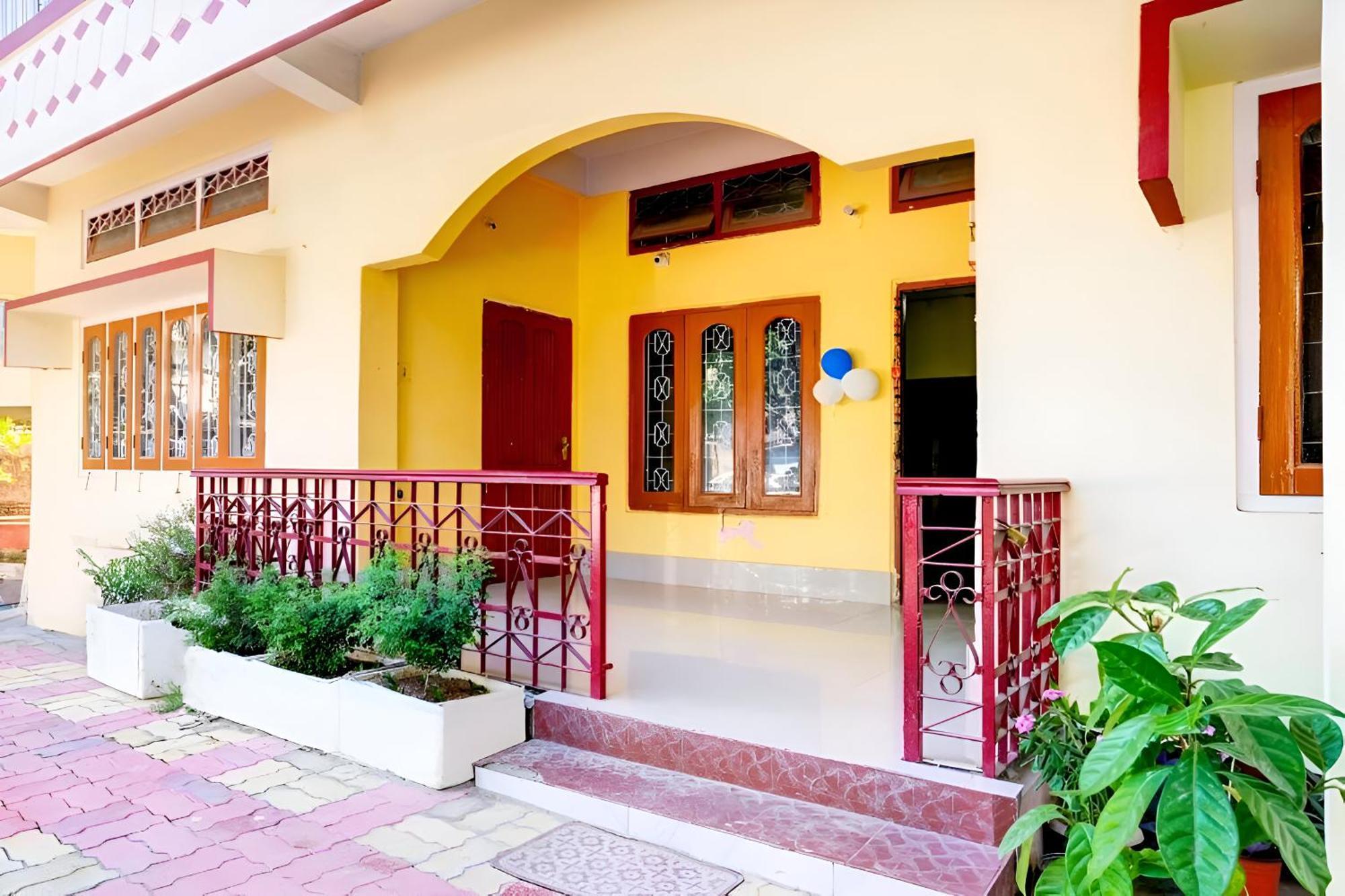 Capital Heritage Homestay Гувахати Екстериор снимка