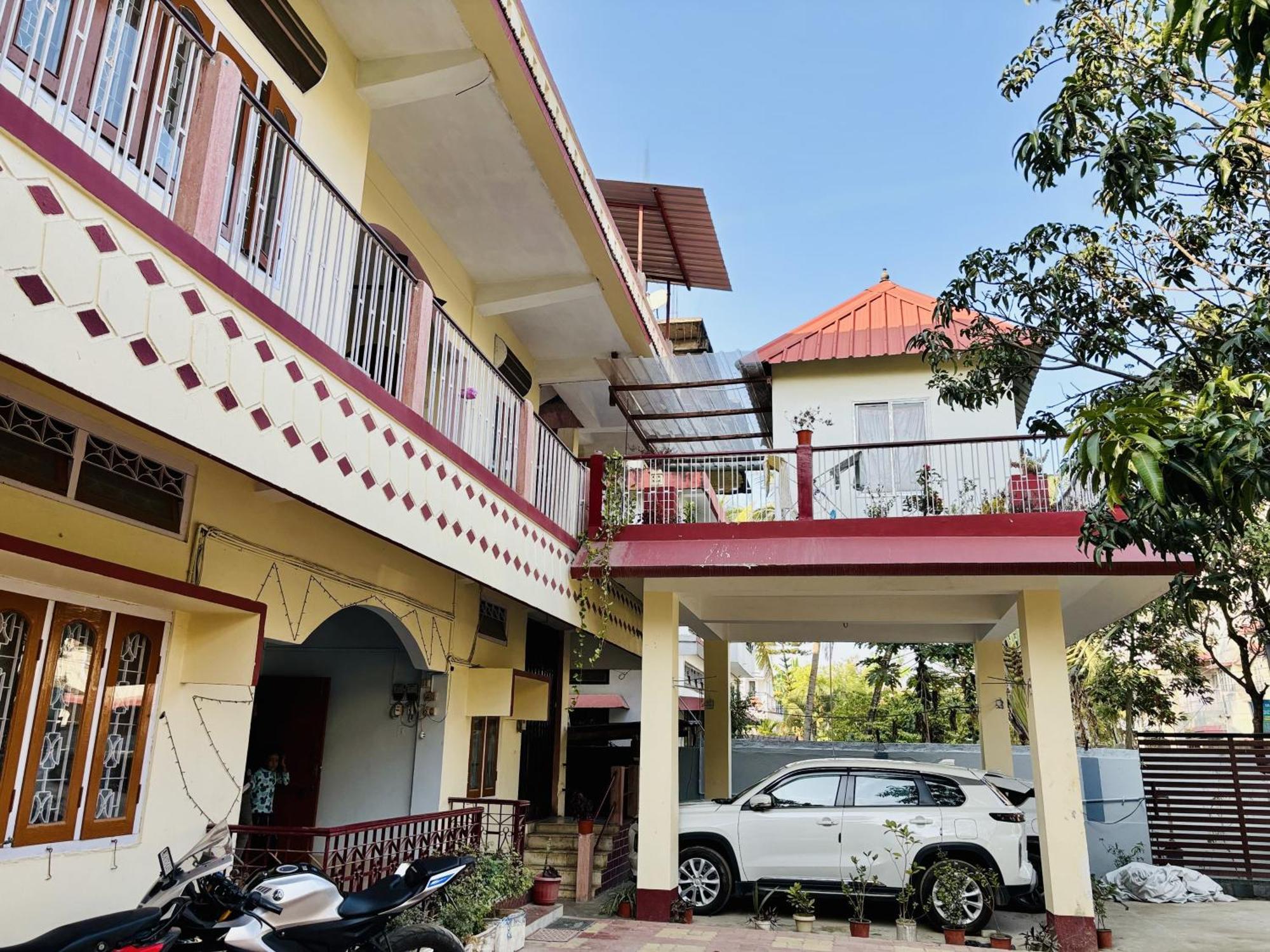 Capital Heritage Homestay Гувахати Екстериор снимка